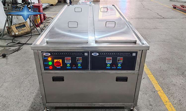 超聲波清洗機的機油選擇：類型、特性與應用指南